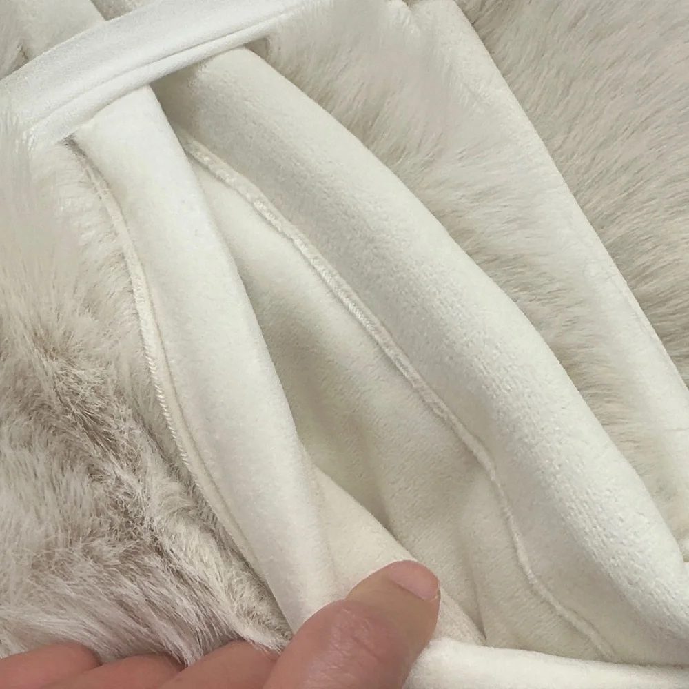 Pottery Barn Mink Faux Fur Throw in Cream - Picture 4 of 4